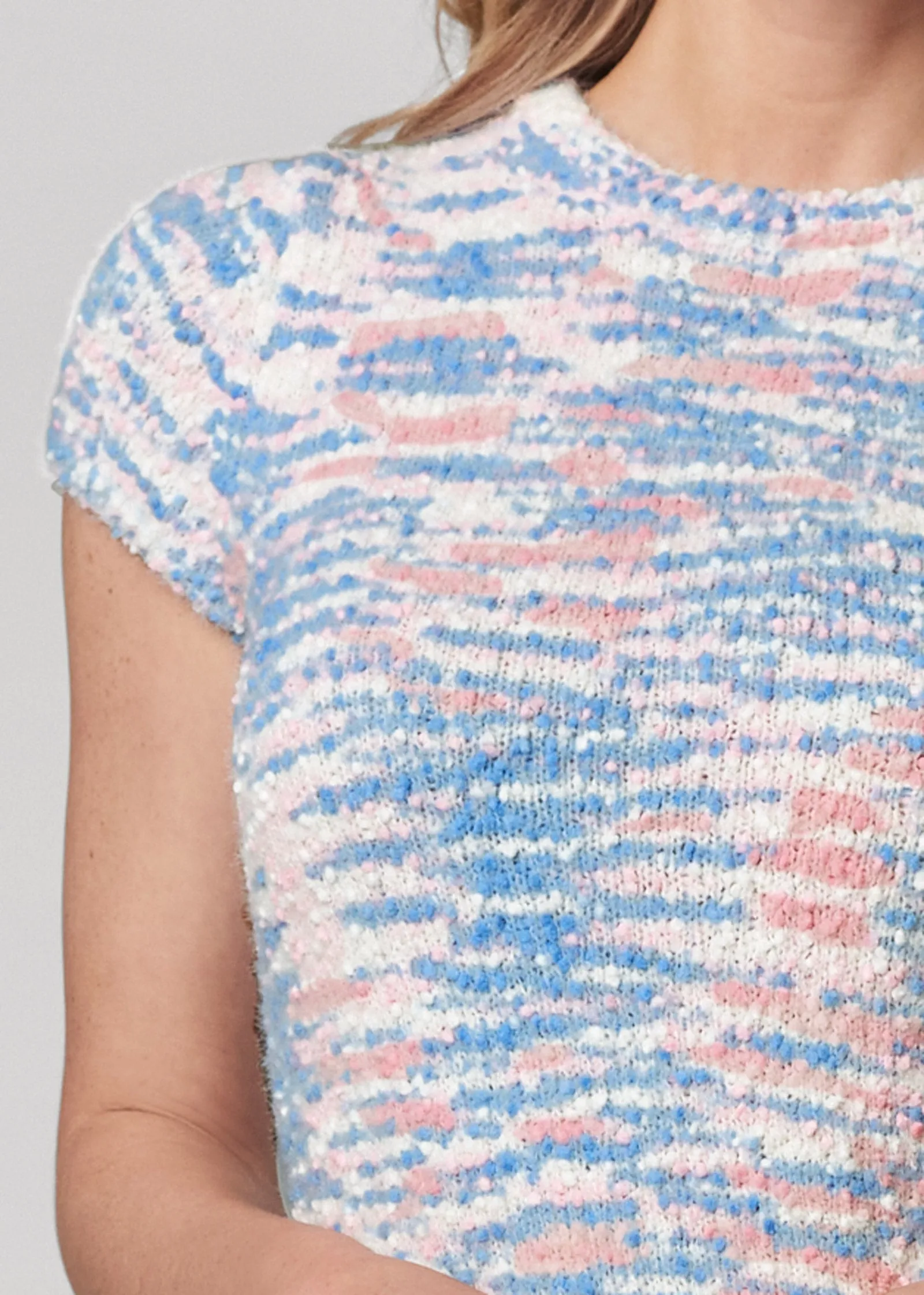 Back Keyhole Short Sleeve Sweater - Blue Multi